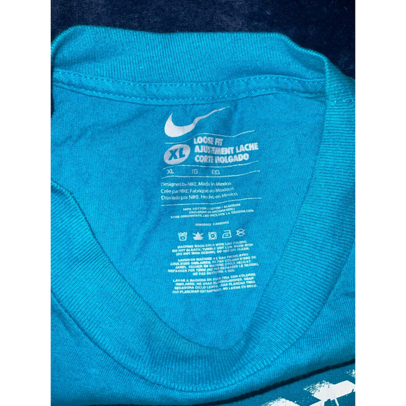 Nike Loose Fit Men's‎ T-shirt Size CL - Picture 9 of 9
